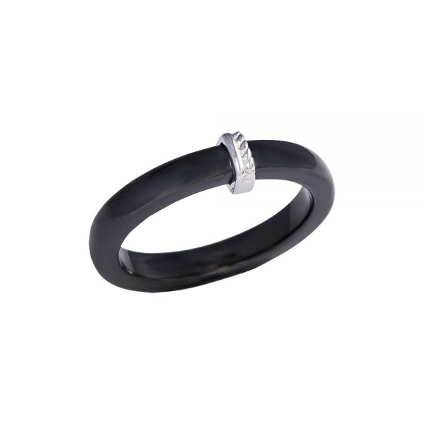 Black Ceramic Ring